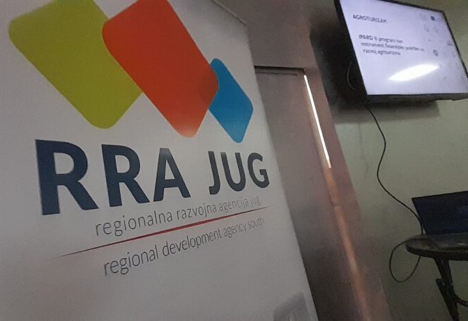 rrra m